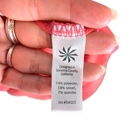 Athleta Bold Orange Criss Cross Cut Out Back Yogini Tank - Picture 9 of 10